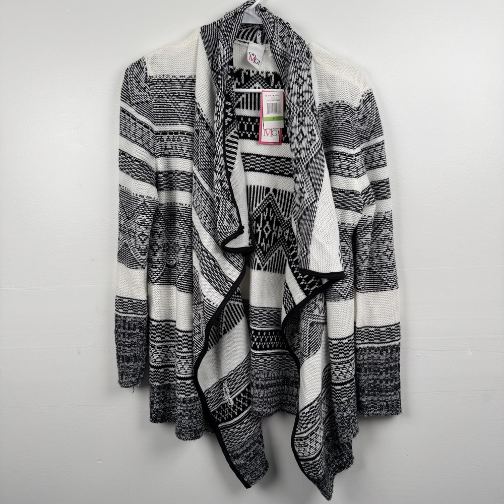 Oh MG! Cardigan Womens Large White Black Jacquard Open Front Sweater Acrylic